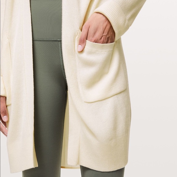 EUC Lululemon wrap - Picture 5 of 9